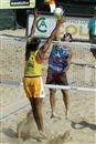 Brasilian Ricardo blocks American Rogers